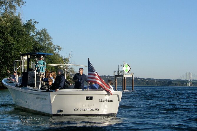 2 Hour Guided Boat Tour in Gig Harbor and Narrows Bridges - Wildlife on a two-hour route