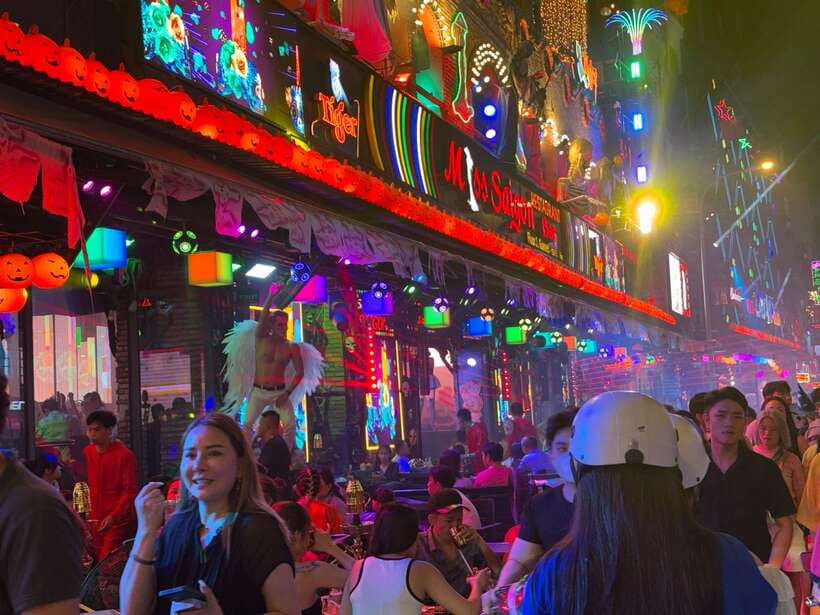 Acoustics Live Music And Saigon Night Life Street Food Tour - Street food with room for dietary changes