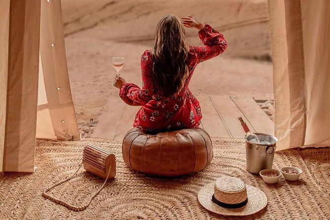 Agafay Desert Camel Ride from Marrakech with Dinner & Live Music - How the guide service affects the evening