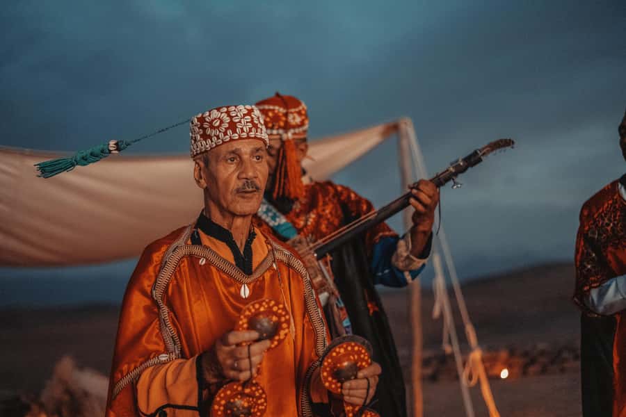 Agafay Desert Luxury Dinner w Live Music & Fire Show - Tea, tents, and your first look at camp