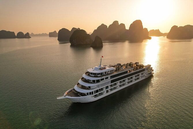 Ambassador Dinner Cruise with Live Music, Firework and Luxe - Key points to know before booking
