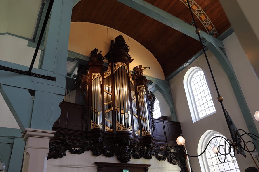 Amsterdam: Classical Music Concert at the Begijnhof - Why the church setting changes the music