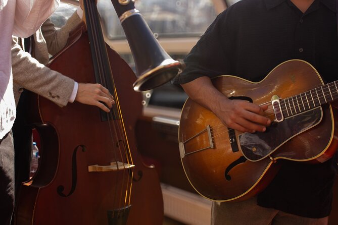 Amsterdam Jazz Canal Cruise with live music - The jazz makes the short ride worthwhile