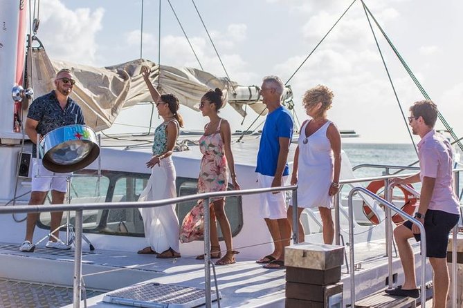 Aruba Sunset Sail with Caribbean Dinner and Live Music - The crowding question