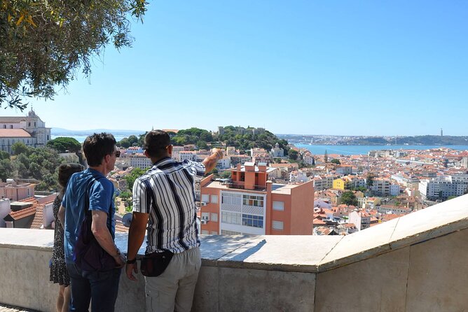 Authentic Alfama Experience: Fado Music and Cultural Walking Tour - The guides make or break the first hour