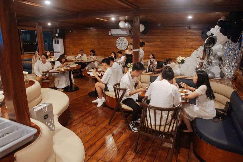 Bali Phinisi Cruise: Sunset Dinner with Live Music & Buffet - What is included for $60?
