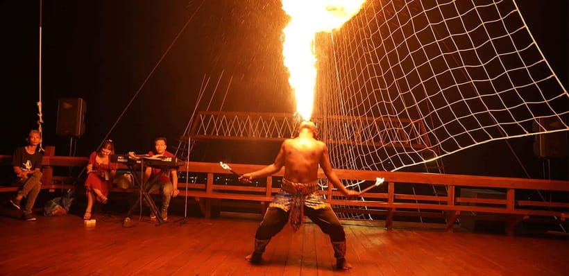 Bali Phinisi Cruise: Sunset Dinner with Live Music & Buffet - Who will enjoy this cruise most?