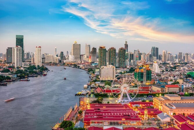 Bangkok Dinner Cruise with Intl Buffet, Live Music & Hotel Pickup - Five things to know before booking