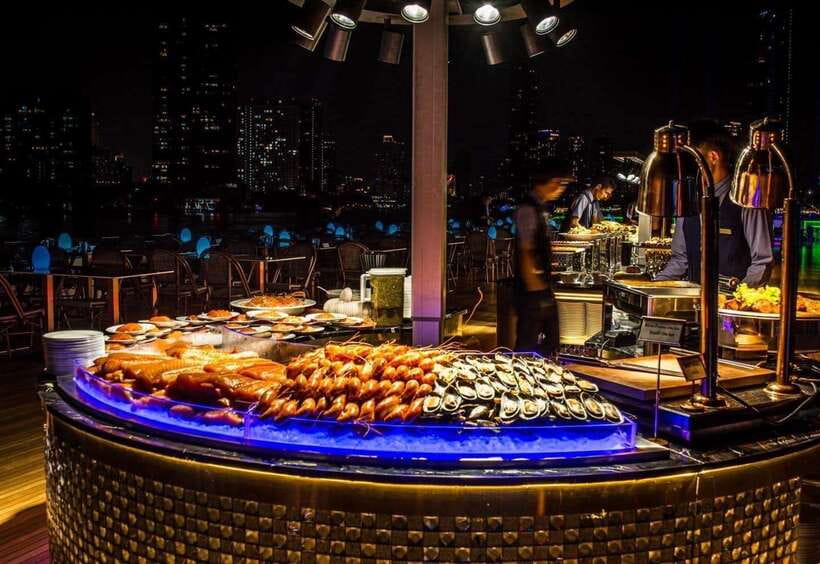 Bangkok: Royal Princess River Dinner Cruise with Live Music - Live music and the evening mood