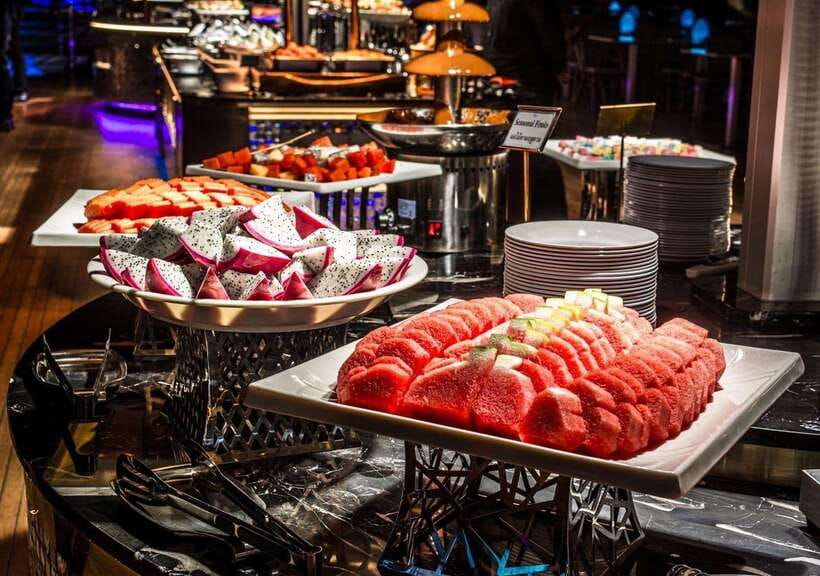 Bangkok: Royal Princess River Dinner Cruise with Live Music - Is $41 good value?