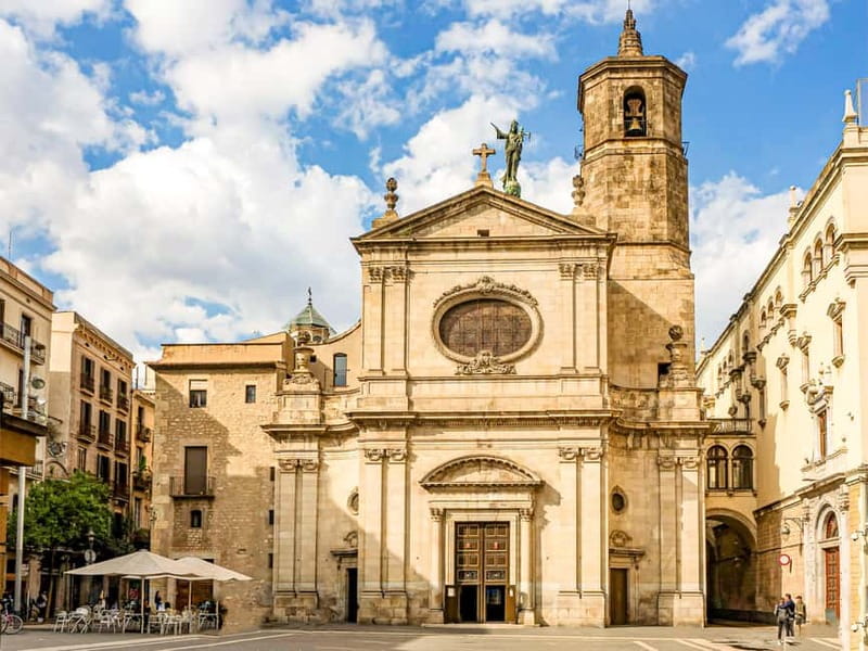 Barcelona: Classical Music Concert of Vivaldi, Mozart & More - Entering the Basilica of Our Lady of Mercy