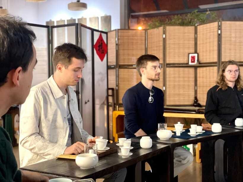 Beijing Culture Event: Tea Ceremony, Music Show, Calligraphy - The guide makes the difference