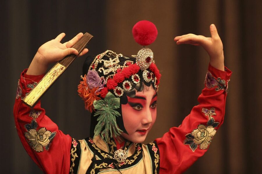 Beijing: Night Tour Of Peking Opera Show / Transfer - 18:20 pickup and the value of a private car