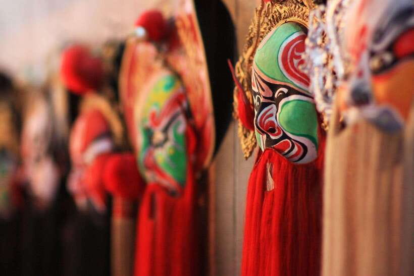 Beijing: Traditional Cultural Show Peking Opera Tickets - Arriving at Jianguo Hotel Qianmen