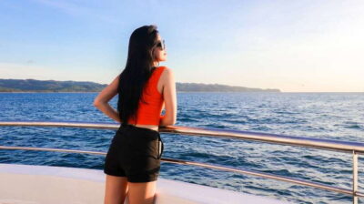 Boracay: Scenic Sunset Cruise with Live Music
