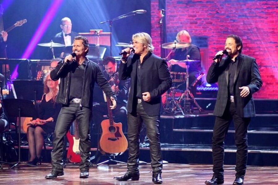 Branson: The Texas Tenors Concert Admission Ticket - How to plan your evening around the performance