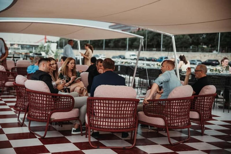 Budapest: BBQ Dinner Cruise w/ Live Music & Unlimited Drinks - The Danube Route and Budapest’s Best Night Views