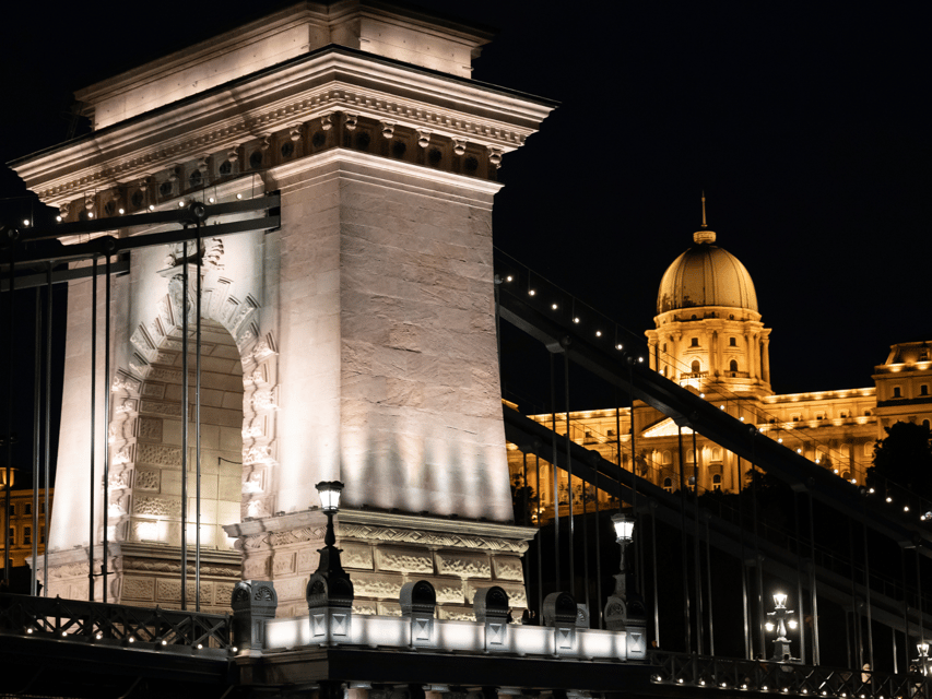 Budapest: BBQ Dinner Cruise w/ Live Music & Unlimited Drinks - Music, Mood, and the Social Side of the Cruise