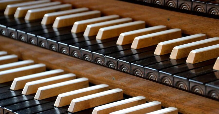 Budapest: Classical Music Concerts in Matthias Church - Who will enjoy this most