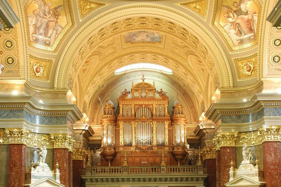 Budapest: Classical Music Concerts in St Stephen's Basilica - Why St. Stephen’s Basilica makes the evening special