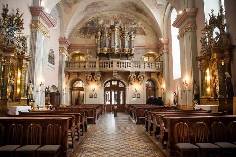 Budapest: Concert on the Oldest Working Organ in the City - The 25-pipe organ and its unusual character