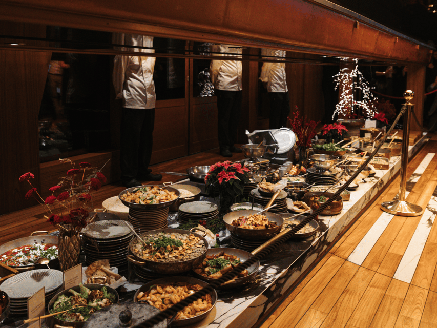 Budapest: Dinner Cruise with Live Music & Unlimited Drinks - Unlimited Drinks and How the Service Works