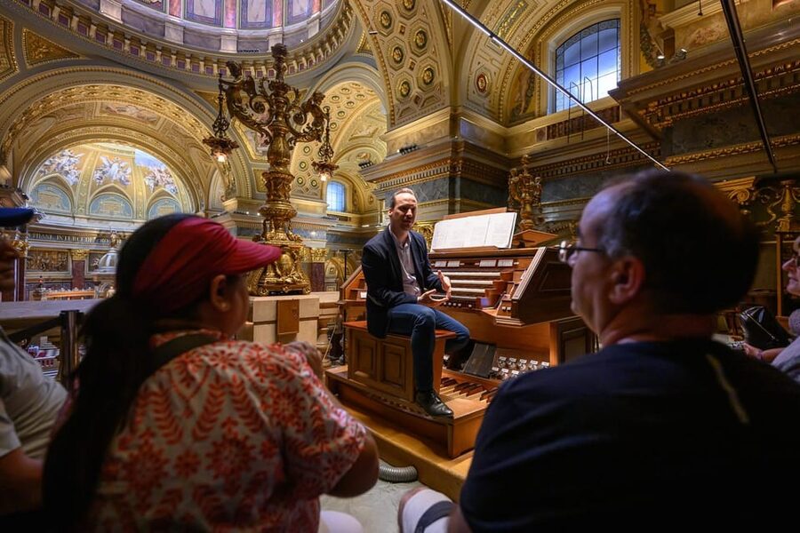 Budapest: St.Stephen's Basilica Grand Organ Concert Tickets - The gallery visit and the organist’s explanation