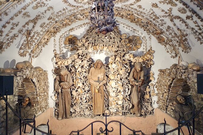 Capuchin Crypt Christmas Baroque Concert in Rome - Why this Rome Christmas evening feels different