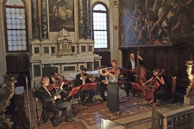 Casanova Opera Concert in San Marco Square - Comfort, sound, and the small-room tradeoff
