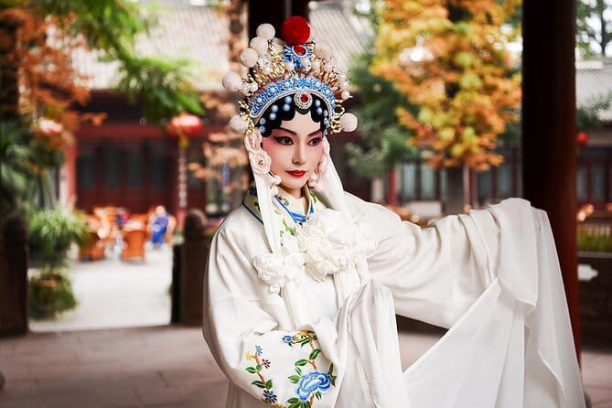 Chengdu Signature Opera Face Changing and Tea - Why Shufeng Yayun Fits a Chengdu Evening
