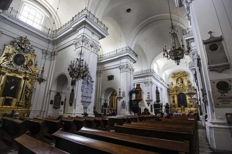 Chopin Tour in Warsaw with Skip-the-line Museum & Concert - Choosing between two hours and three hours