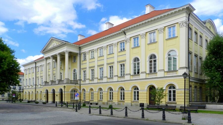 Chopin Tour in Warsaw with Skip-the-line Museum & Concert - What the walking conditions are really like