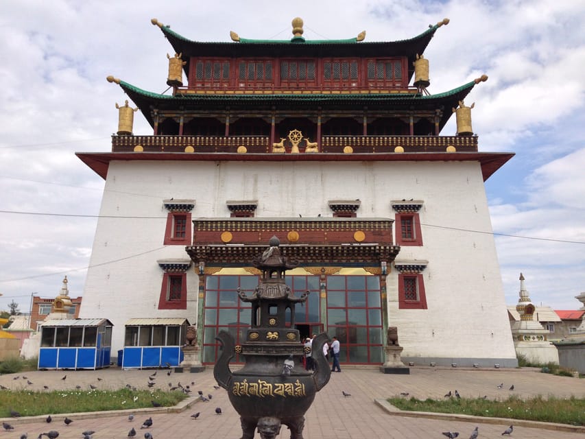 City tour all included, traditional music and dance concert - Gandan Monastery, a living religious center