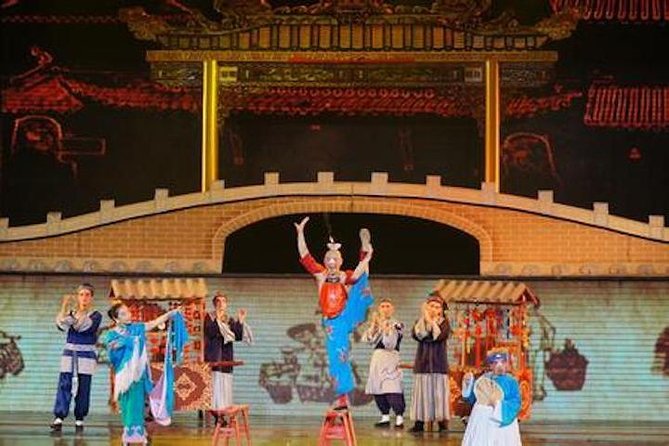 Classsic sichuan Opera at sichuan Provincial Theater - Why Sichuan Opera feels different from Western opera
