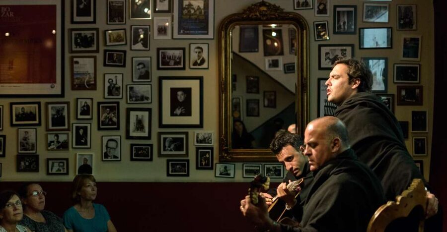 Coimbra: Live Fado Show with Glass of Port Wine - Entering Casa Fado ao Centro