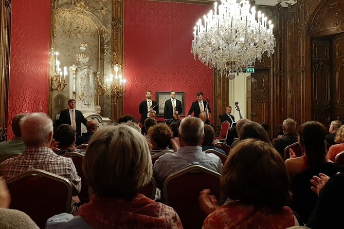 Concert at the Palais Schönborn-Batthyány by the Vienna Baroque Orchestra - Comfort, coats, and concert manners