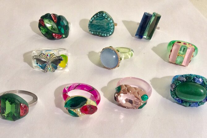 Create unique jewelry from top Parisian designer Bijoux Blues - Working step by step with Tatiana