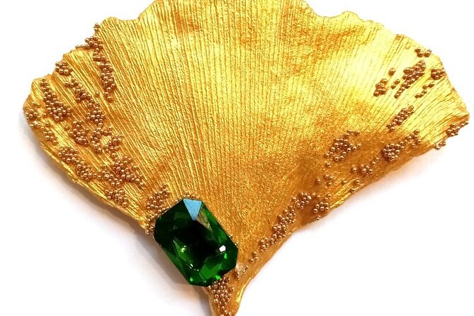 Create unique jewelry from top Parisian designer Bijoux Blues - Leaving with a personal Paris souvenir