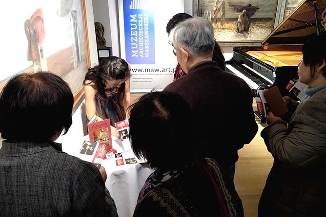 Daily live piano Chopin's concerts at 6:30 pm in the Warsaw Archdiocese Museum - Entering the Warsaw Archdiocese Museum