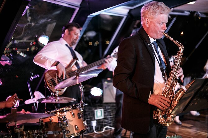 Dinner and Jazz Cruise on the River Thames - Jazz, service, and the pace of the evening