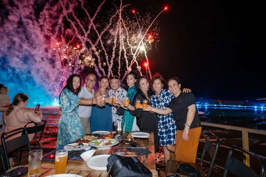 Dinner with Symphony Show And Firework Of Kiss Of The Sea - Transfers, communication, and extra charges