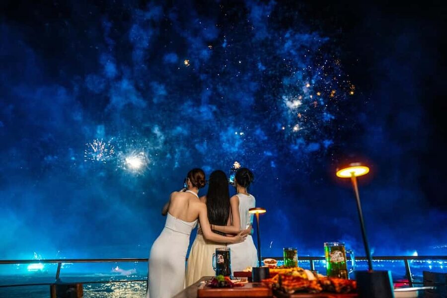 Dinner with Symphony Show And Firework Of Kiss Of The Sea - Is $26 per person good value?