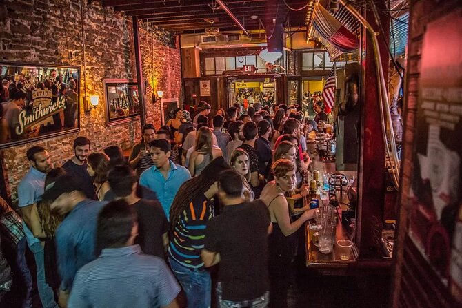 Downtown Austin Live Music Pub Crawl - Friends Bar brings local blues and rock