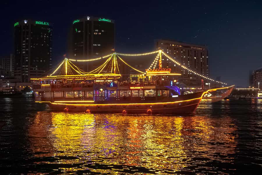 Dubai: Luxury Dinner Cruise with Live Music - What the $44 price really buys you