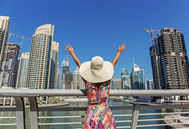 Dubai Marina Dinner Cruise with Live Music & Open Bar - Key Points Before You Book