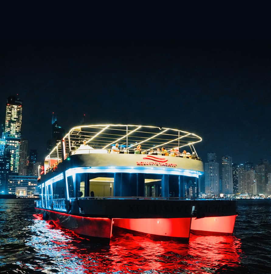 Dubai: Sunset or Dinner Cruise with Live Music & Open Bar - Boarding the Two-Level Yacht