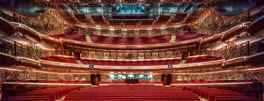 Dubai: Walking, Architecture and History Tour of Dubai Opera - Why Dubai Opera deserves an hour