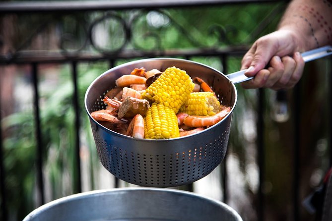 French Quarter Shrimp Boil & Live Music - What Happens at 7:00 pm