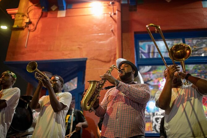 Frenchmen Street VIP Live Music Pub Crawl in New Orleans - The live music stops and the included cocktail