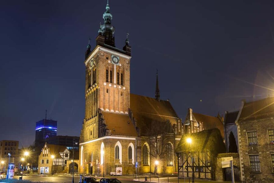 Gdansk: Chopin's Piano Concert by Candle Glow - The pianist is close enough to make the music personal